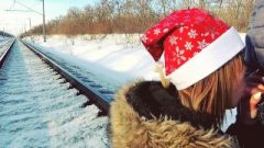 Winter Outdoor Amateur Blow-Job On The Railway