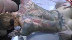 Brutal Sperma Party Mit Deutscher Tattoo Cougar Und Schülerin